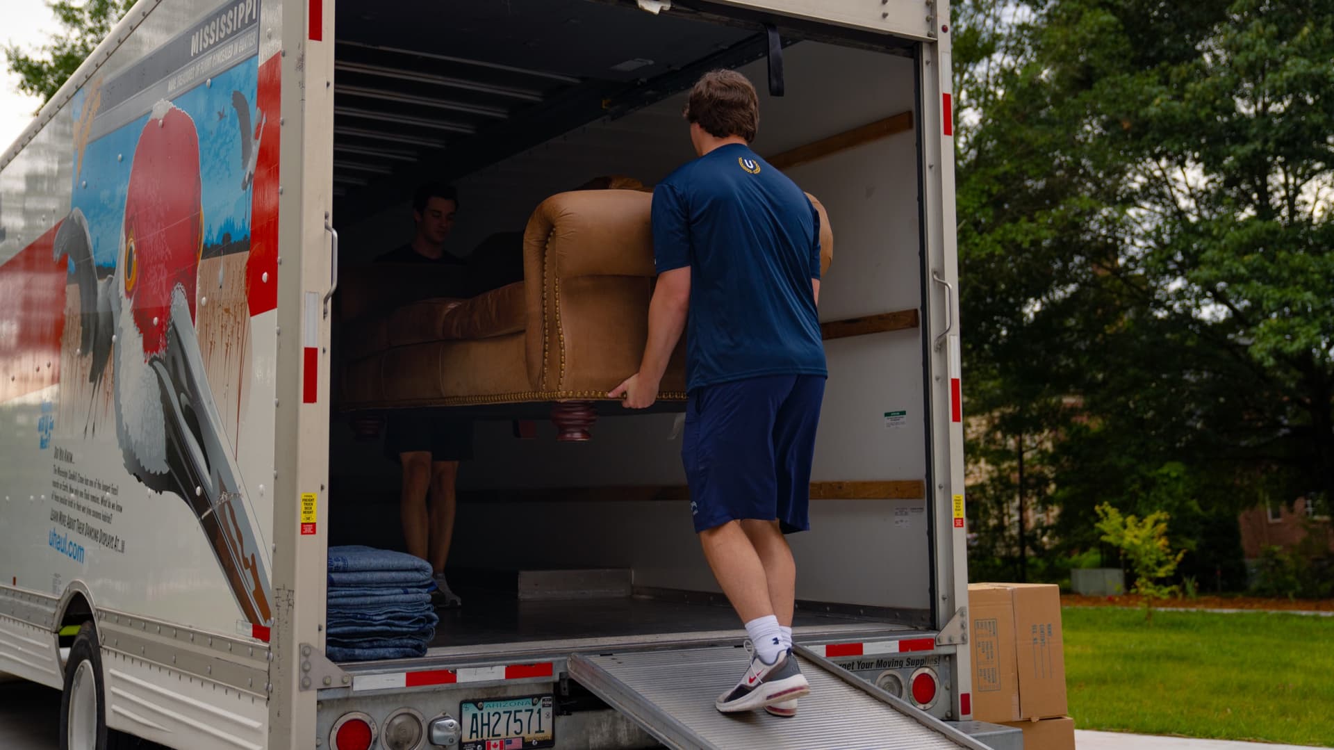 Is It Cheaper to Rent a U-Haul or Hire Full-Service Movers in Charlotte?